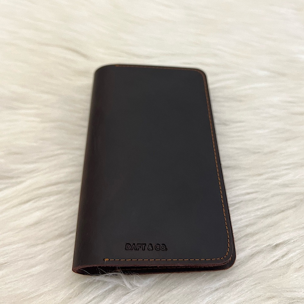 DAFT & CO - BROWN LEATHER COMPACT BIFOLD WALLET WITH PEN - Picture 2 of 10